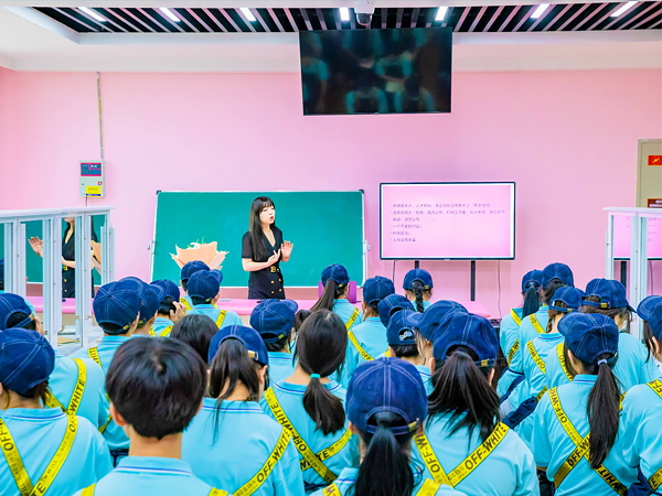 西安学美容化妆比较好的学校