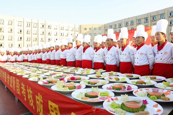 学厨师要多少钱的学费