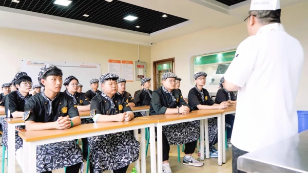 学西餐厨师学费需要多少