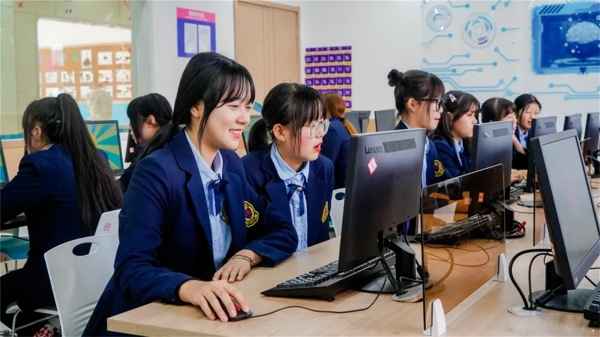 女生学幼教专业怎么样