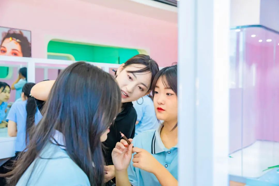 形象设计与管理